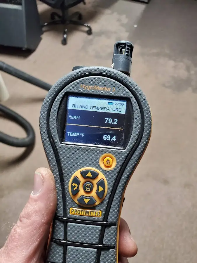 Moisture meter humidity assessment for Mold Remediation & Removal in Chicago